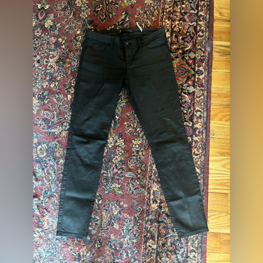 Guess Women's Black Skinny Jeans Size 30